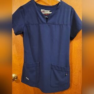 Womens scrub top XS